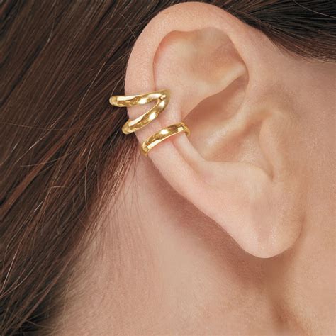 Bois de Rose Single Ear Cuff Yellow Gold and Diamonds 